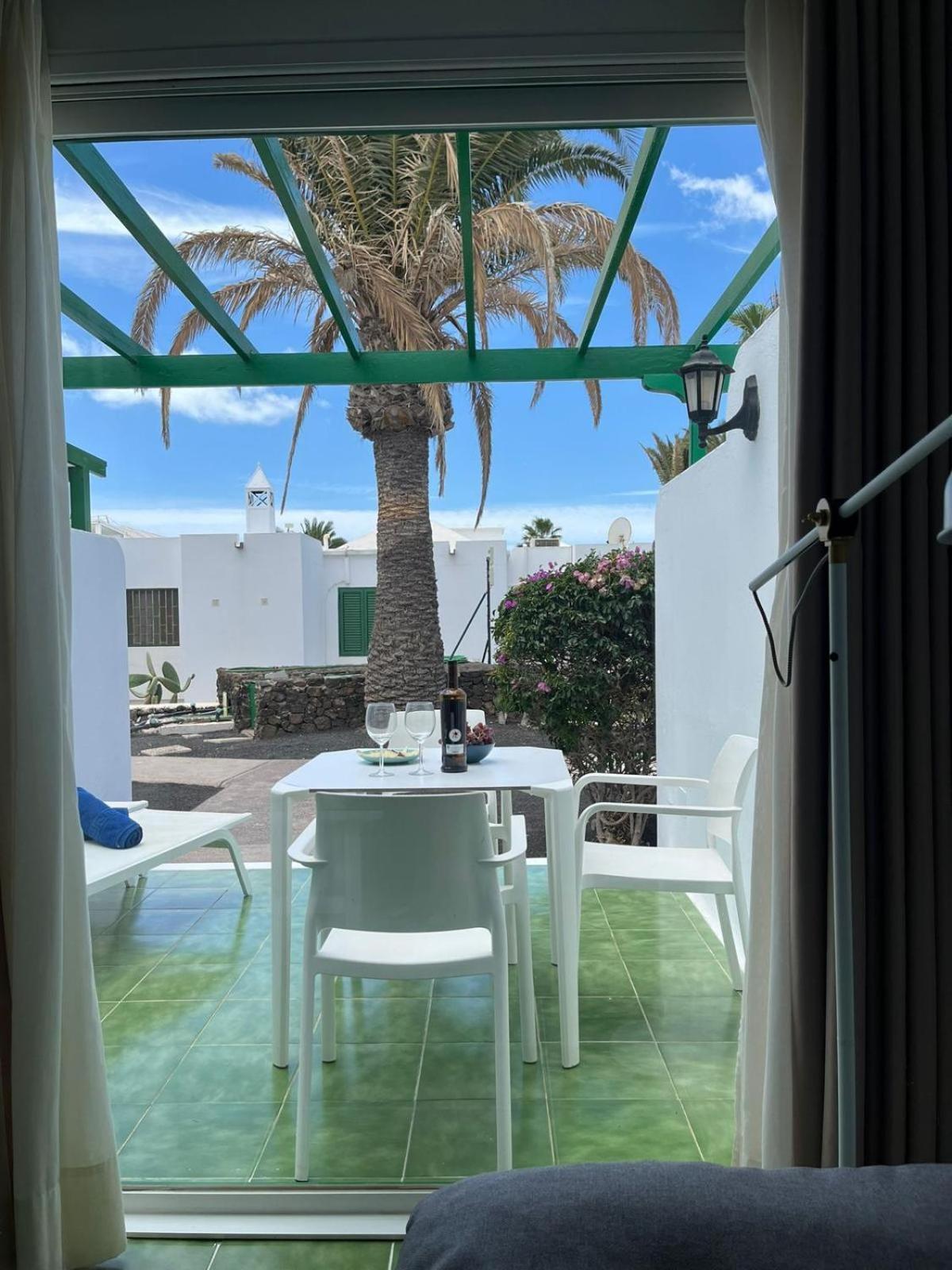 Bungalow Buganvilla Tías Eksteriør billede