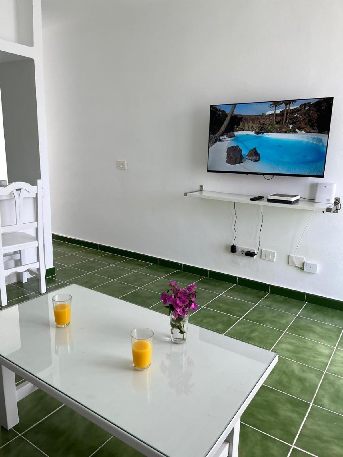Bungalow Buganvilla Tías Eksteriør billede